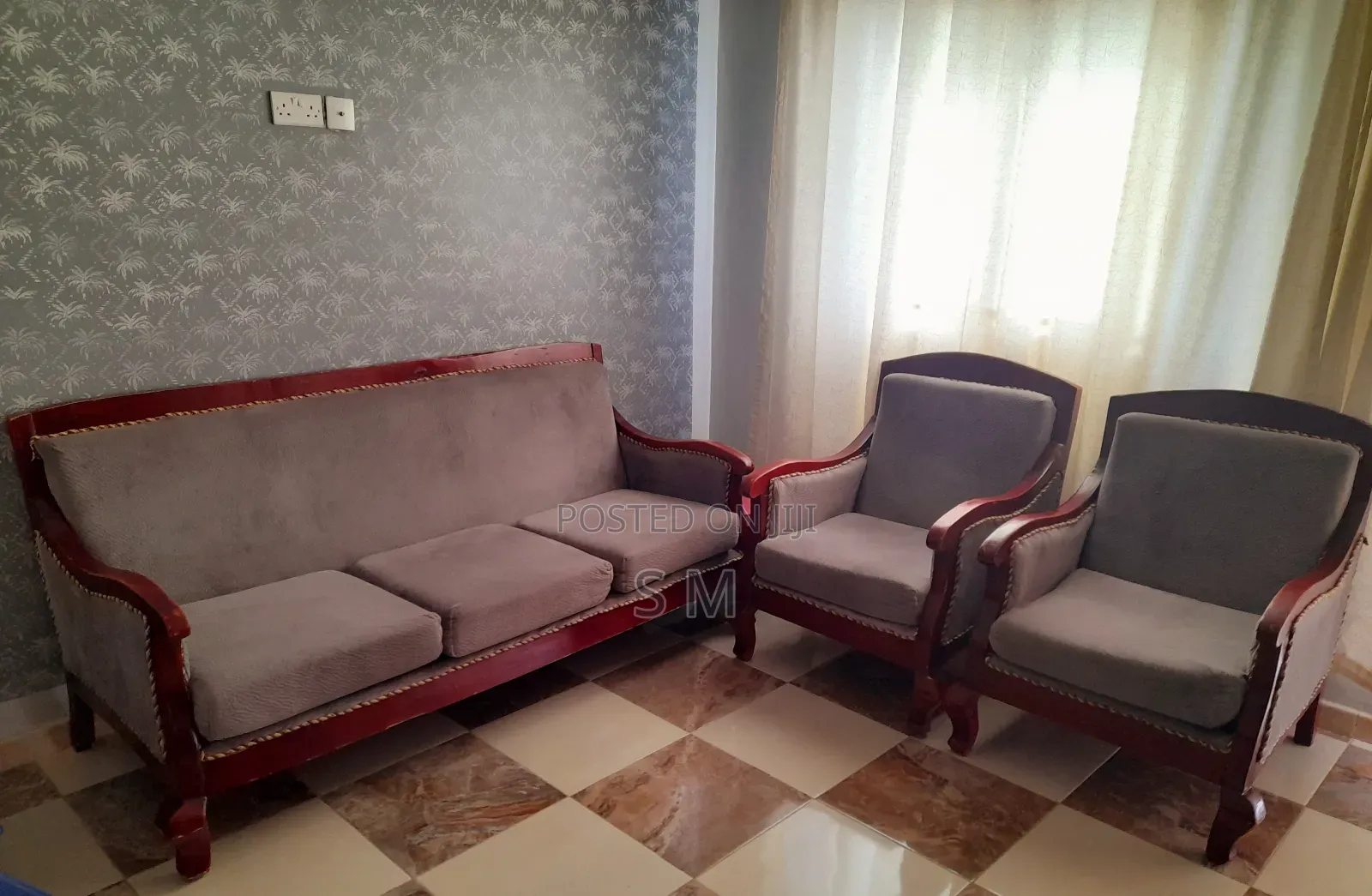 Sofa - 5 Seaters