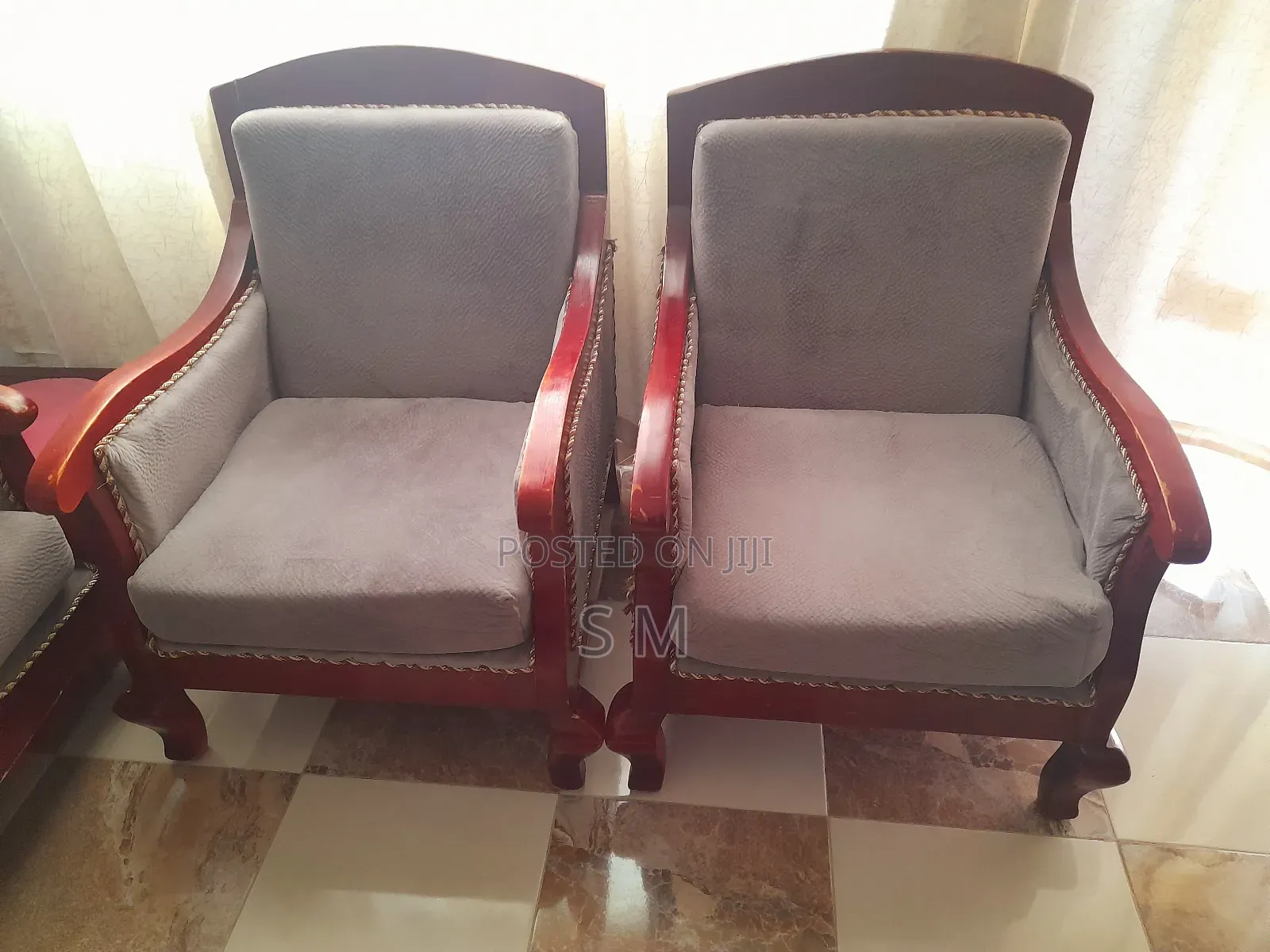 Sofa - 5 Seaters