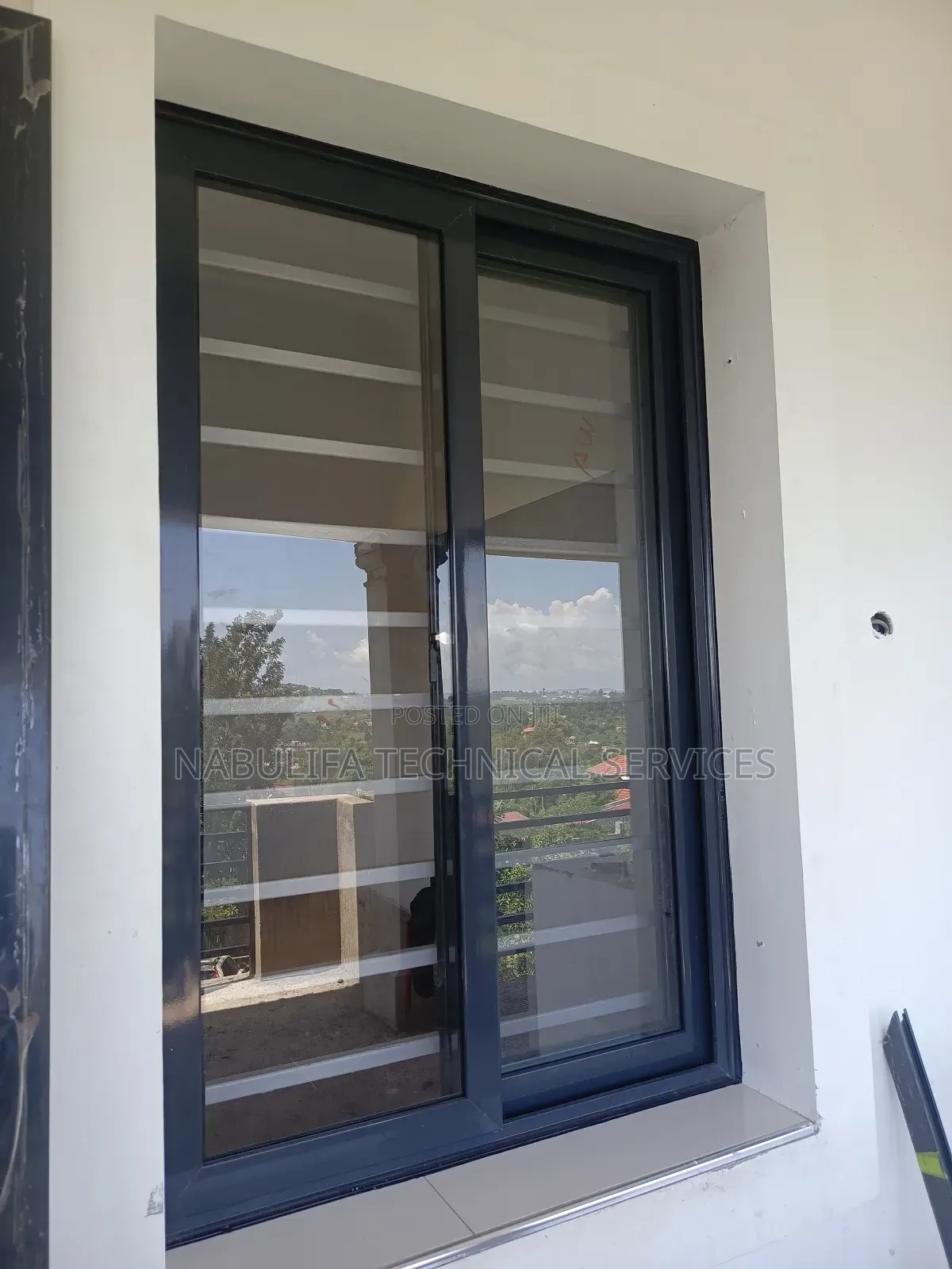 Cooperate Sliding Windows
