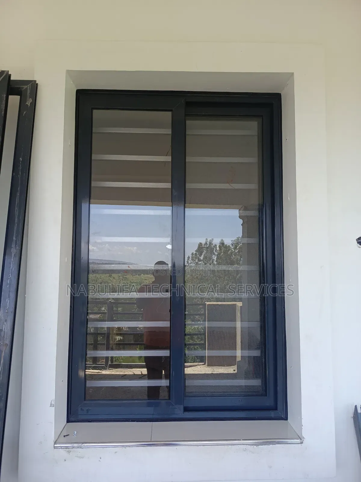 Cooperate Sliding Windows