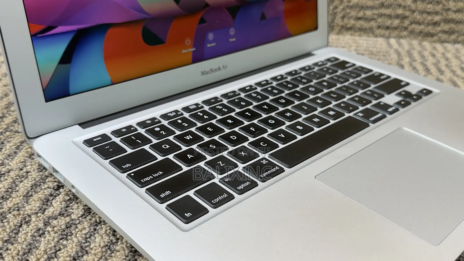 Laptop Apple MacBook Air 2015 8GB Intel Core I7 SSD 256GB