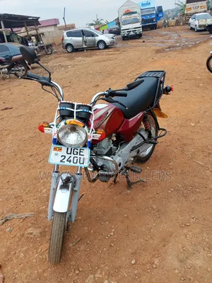 Bajaj Boxer 100 2024 Red
