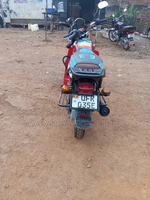 Bajaj Boxer 100 2023 Red