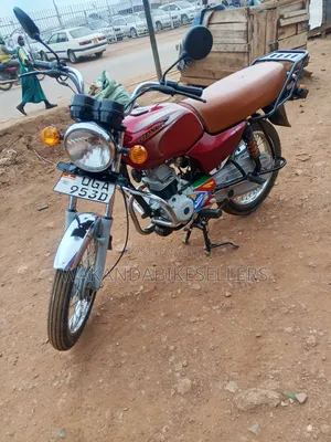 Bajaj Boxer 100 2024 Red