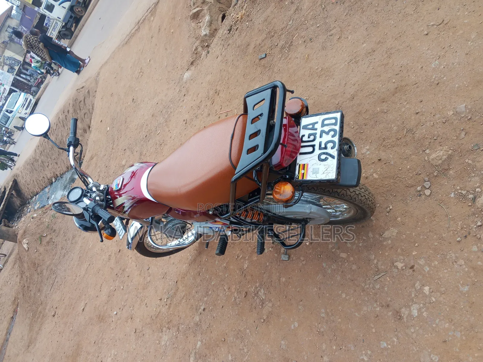 Bajaj Boxer 100 2024 Red