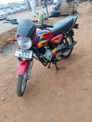Bajaj Boxer 125 2024 Red