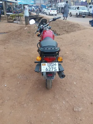Bajaj Boxer 125 2024 Red