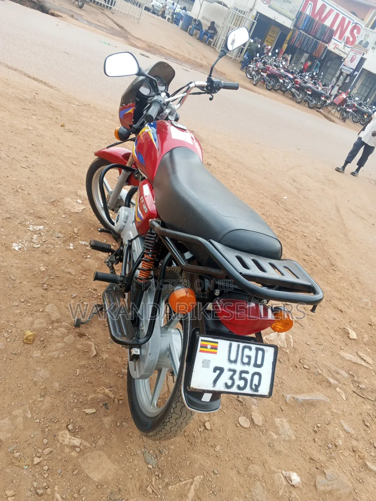Bajaj Boxer 125 2024 Red