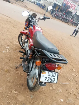 Bajaj Boxer 125 2024 Red