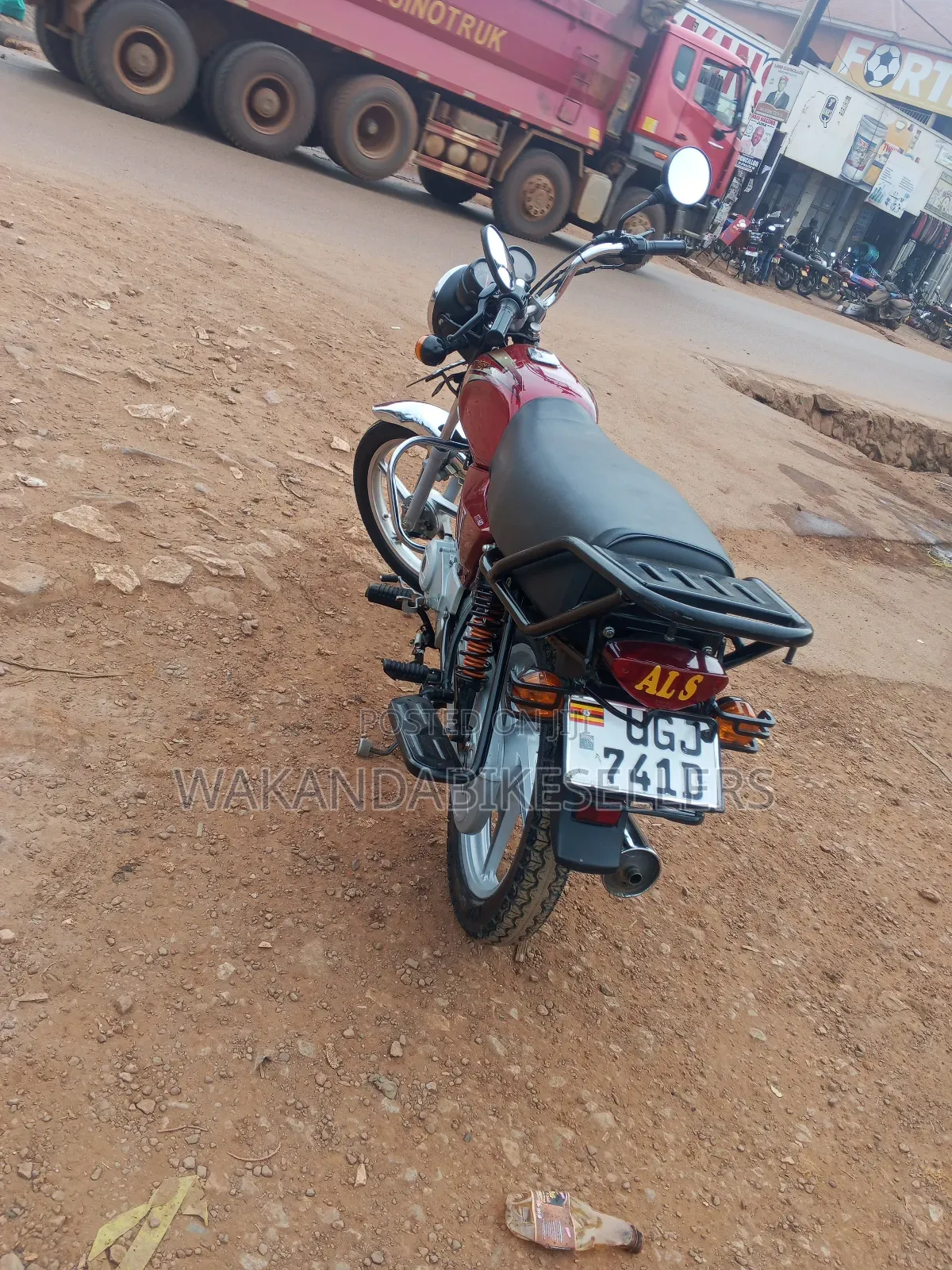 Bajaj Boxer 100 2024 Red