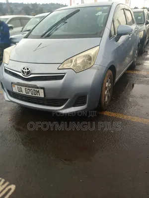 Toyota Ractis 2011 Blue