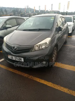 Toyota Vitz 2011 Gray