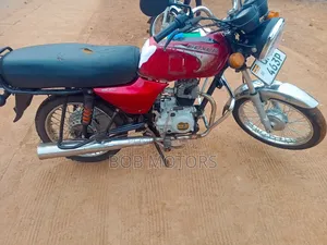 Bajaj Boxer 2022 Red