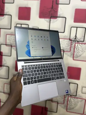 Laptop HP ZBook 14u 16GB Intel Core Ultra 7 SSD 512GB