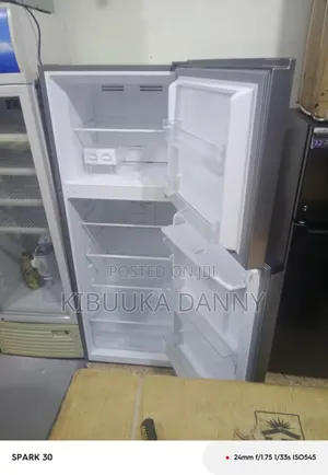 Hisence 419l Fridge Frost Free