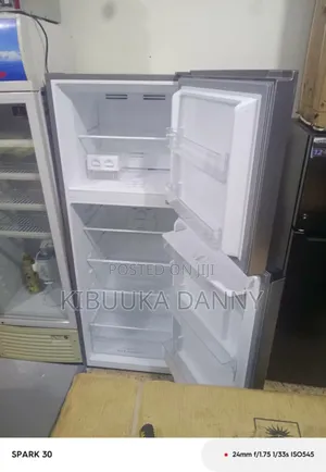 Hisence 419l Fridge Frost Free