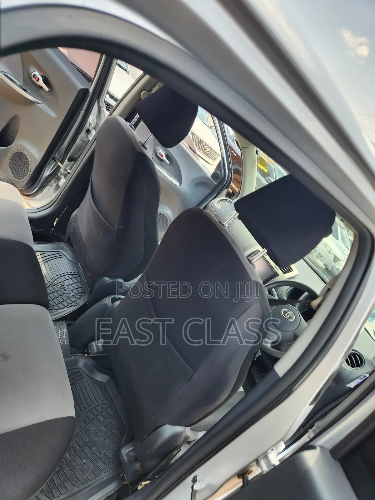 Toyota IST 2009 Silver