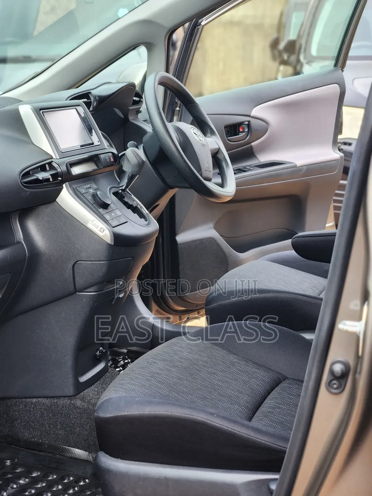 Toyota Wish 2011 Gray
