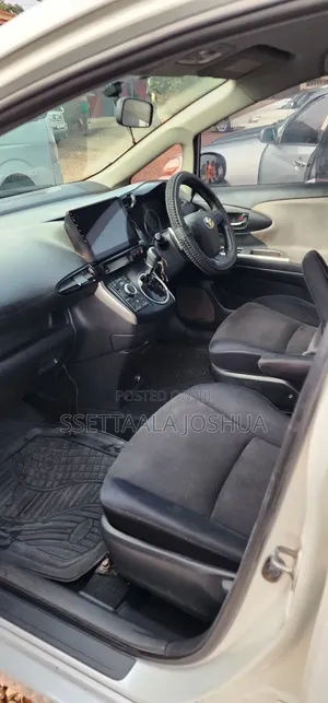 Toyota Wish 2009 White