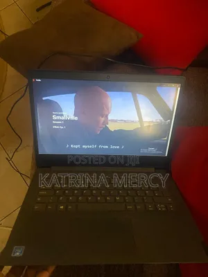 Laptop Lenovo V14 G4 IRU 4GB Intel Celeron HDD 1T