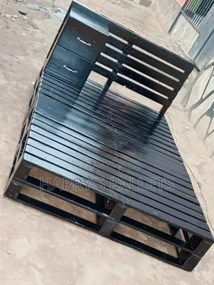Wooden Pallet Bed