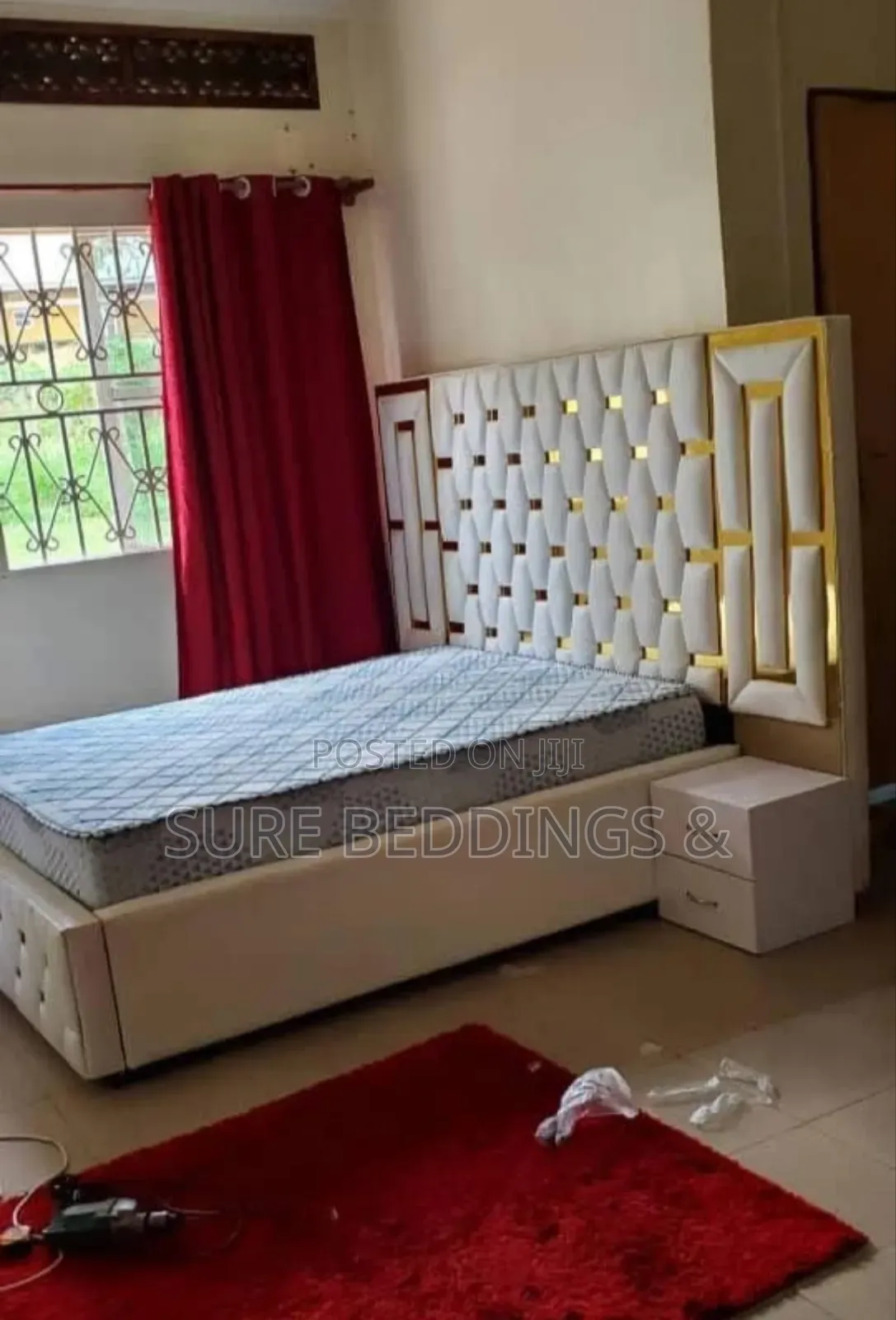 Comfie Modern Bed