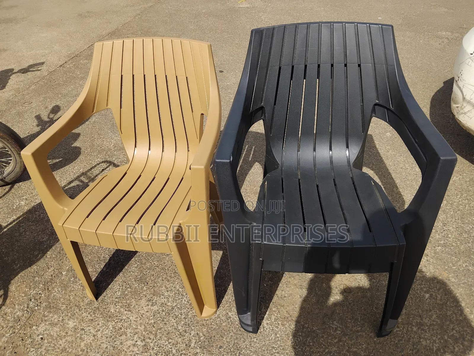 Plastic Stackable Arm Chair