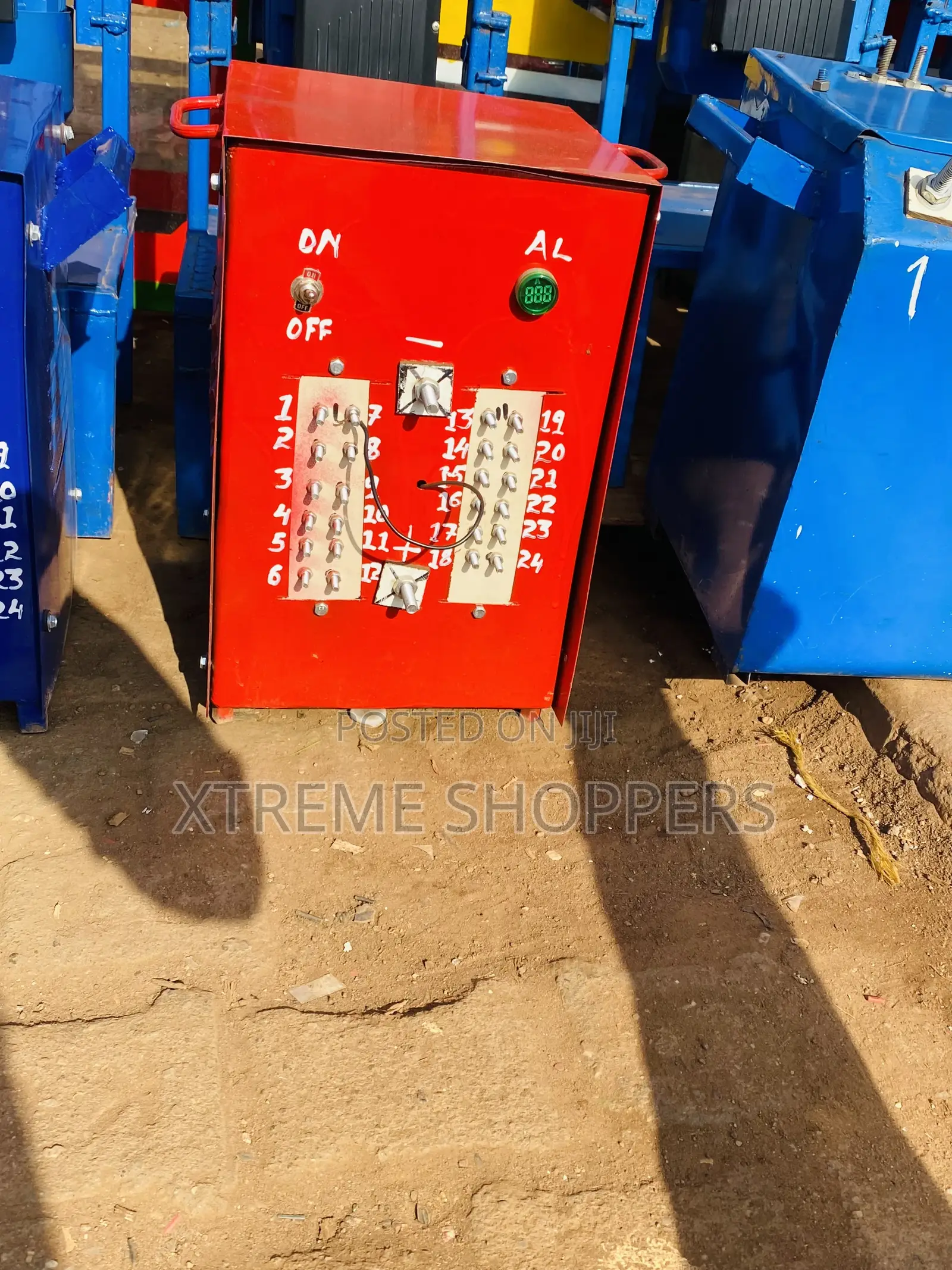 Quick Charging Machine / Battery Charger 24batteries/ Low Price