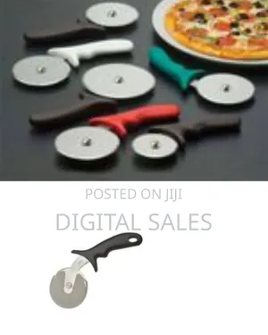 Saachi Professional Stainless Steel Pizza Cutter With Ergonom