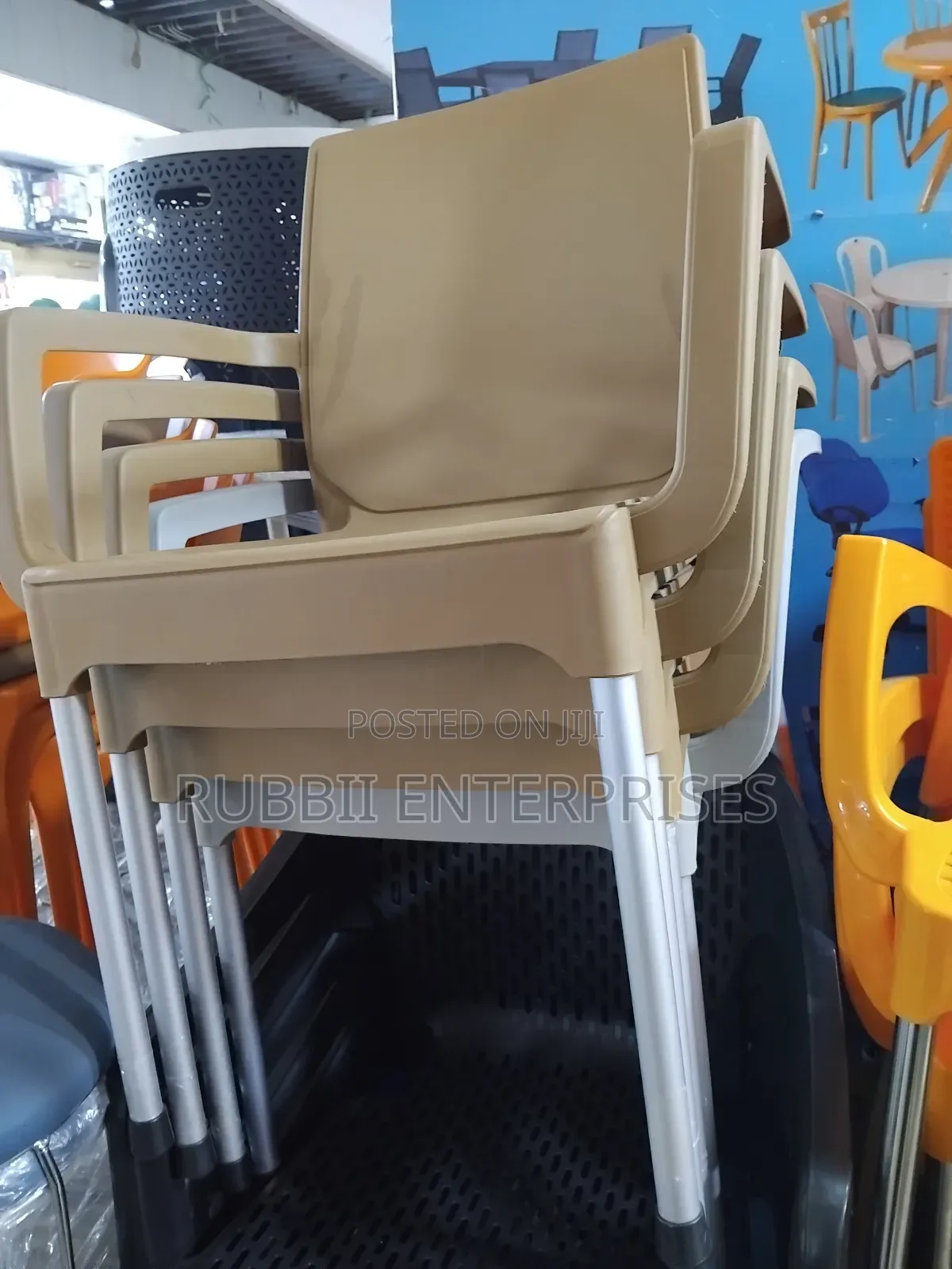 Plastic Armrest Chair With Steel Legs