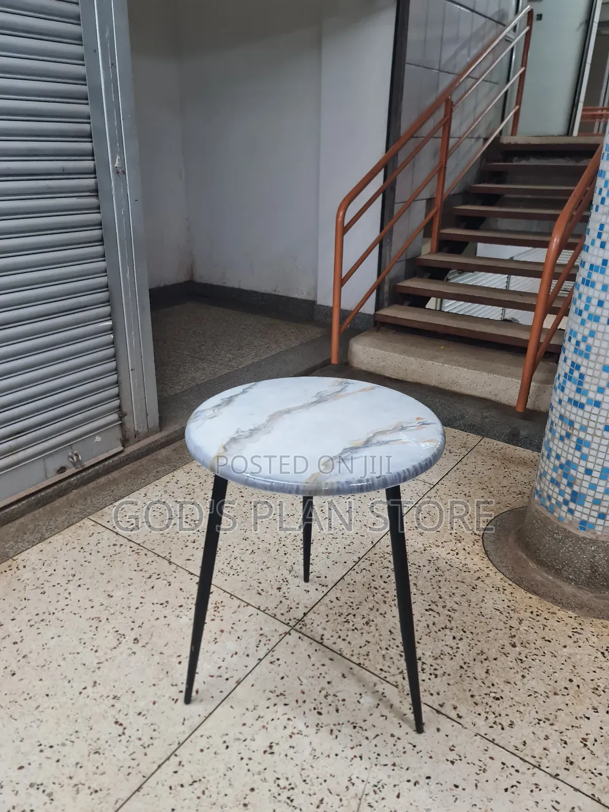 Modern Round Minimalist Dining Table