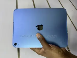 New Apple iPad (2025) 128 GB Blue