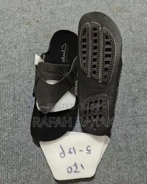 Original Black Clarks Leather Flip Flops Sandals