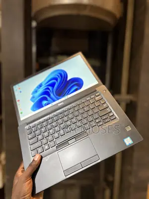 Laptop Dell Latitude 7490 8GB Intel Core I7 SSD 256GB