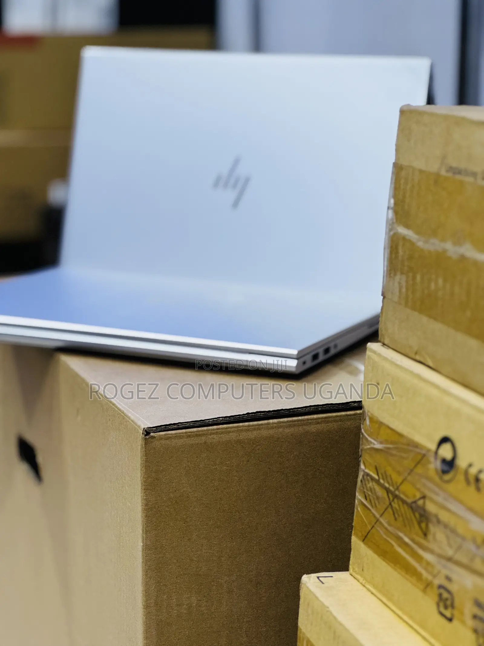 New Laptop HP EliteBook 830 G8 16GB Intel Core I7 SSD 512GB