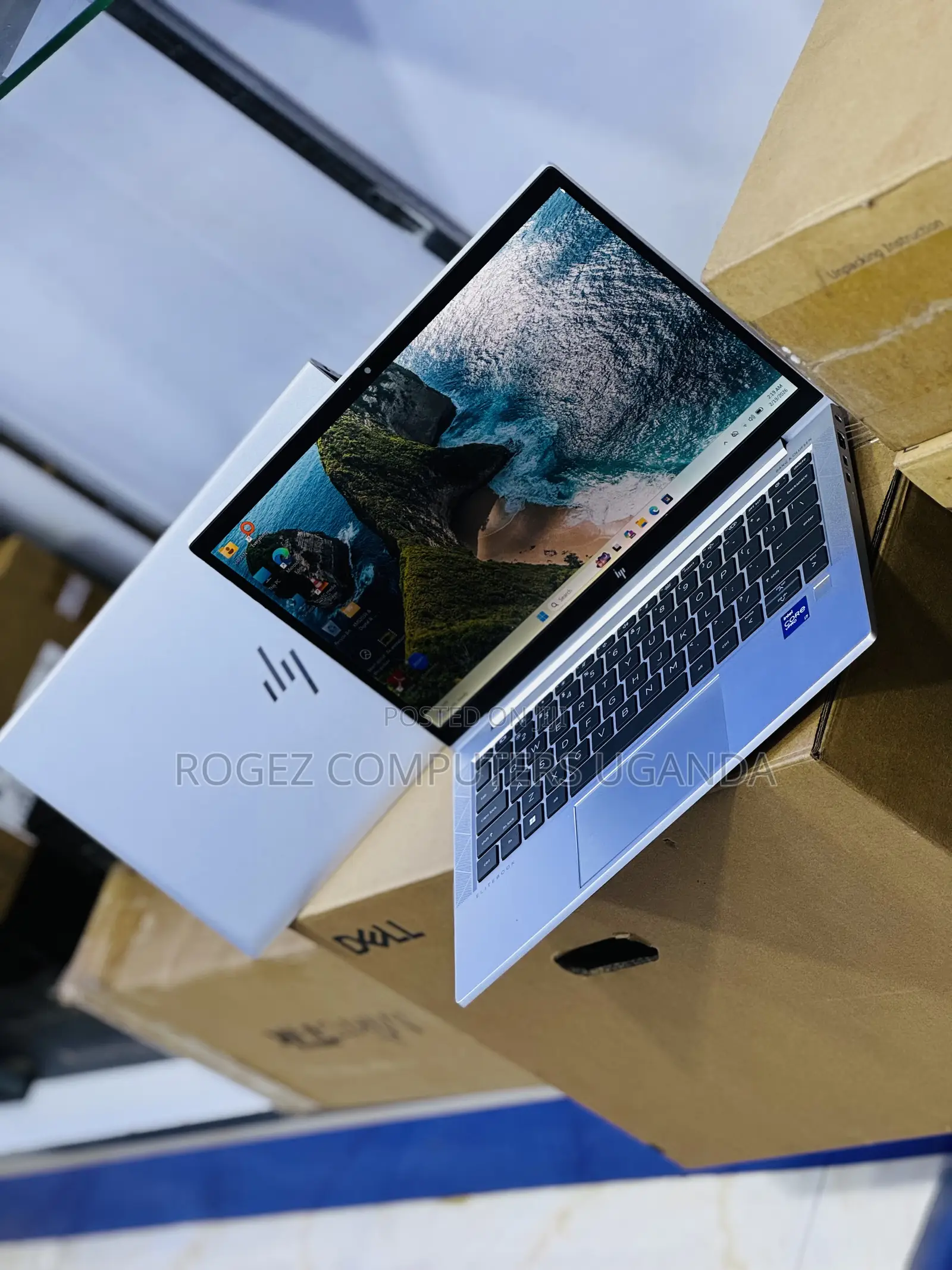 New Laptop HP EliteBook 830 G8 16GB Intel Core I7 SSD 512GB