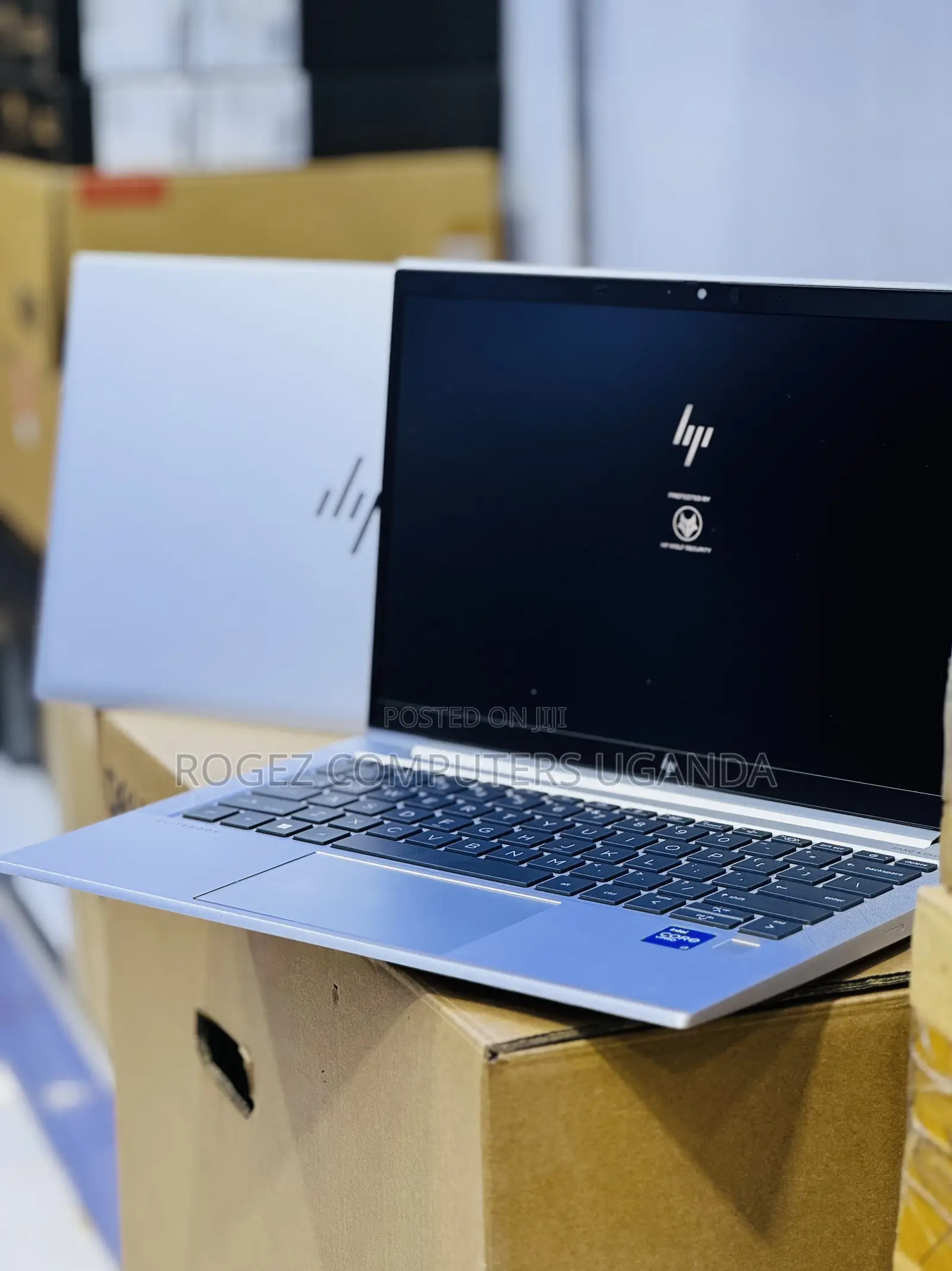 New Laptop HP EliteBook 830 G8 16GB Intel Core I7 SSD 512GB