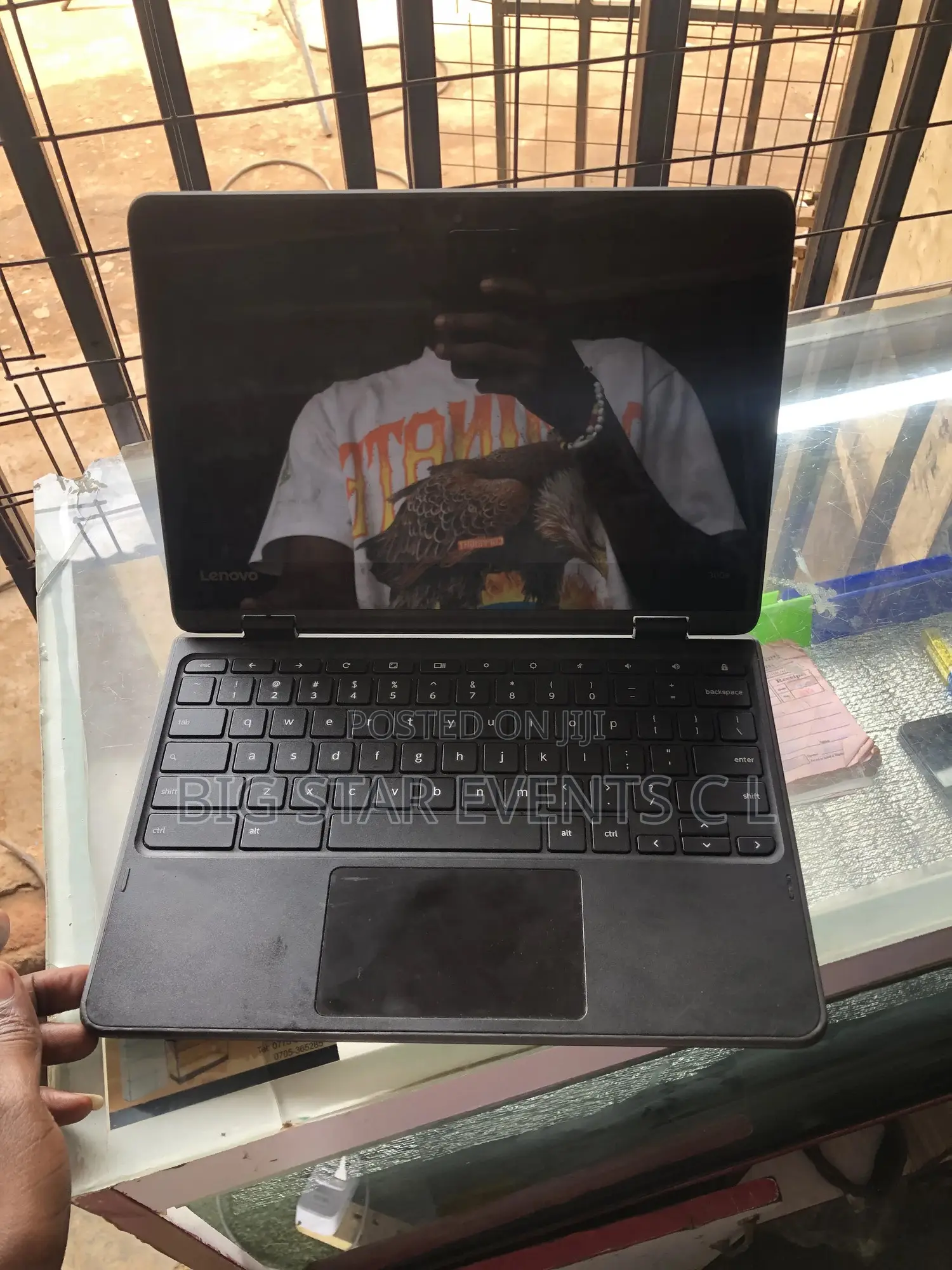 Laptop Lenovo 300e 4GB Intel Core I3 SSD 128GB