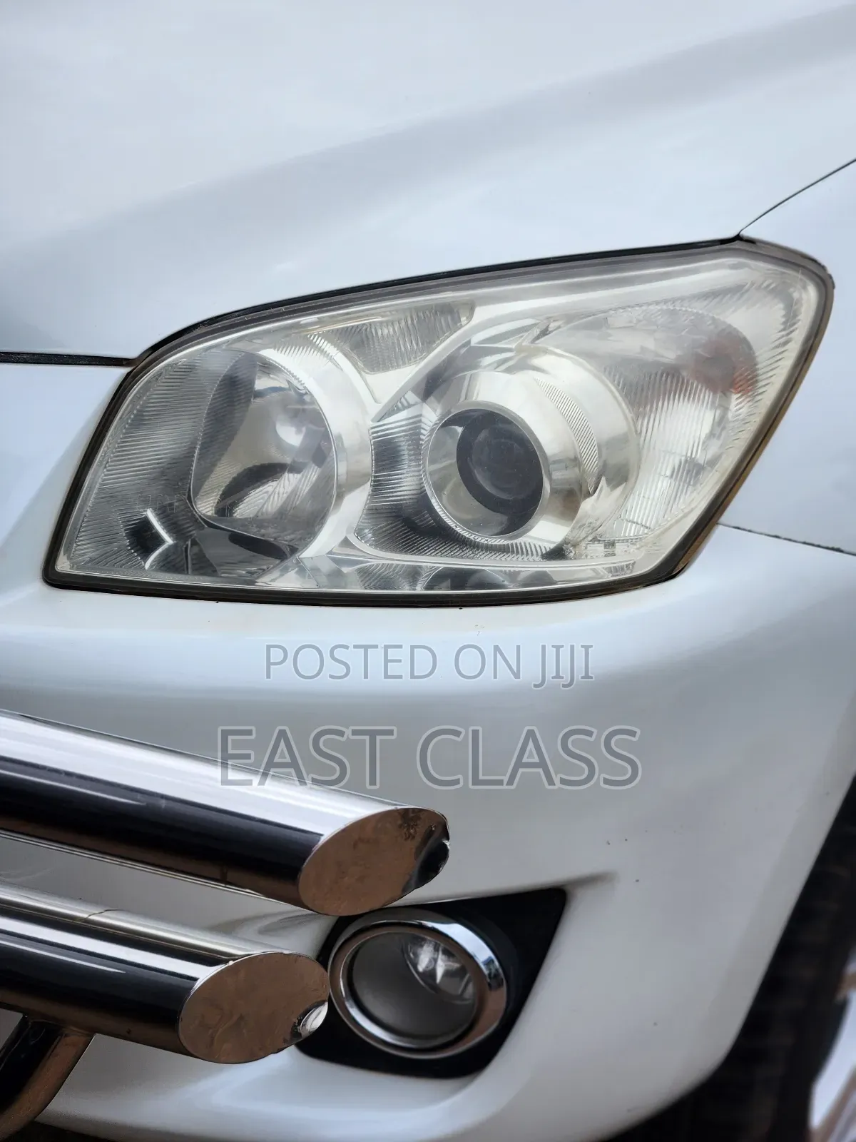 Toyota RAV4 2010 White