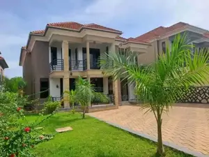 4bdrm Duplex in Bwebajja Akrite, Central Division for rent