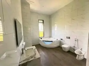 4bdrm Duplex in Bwebajja Akrite, Central Division for rent