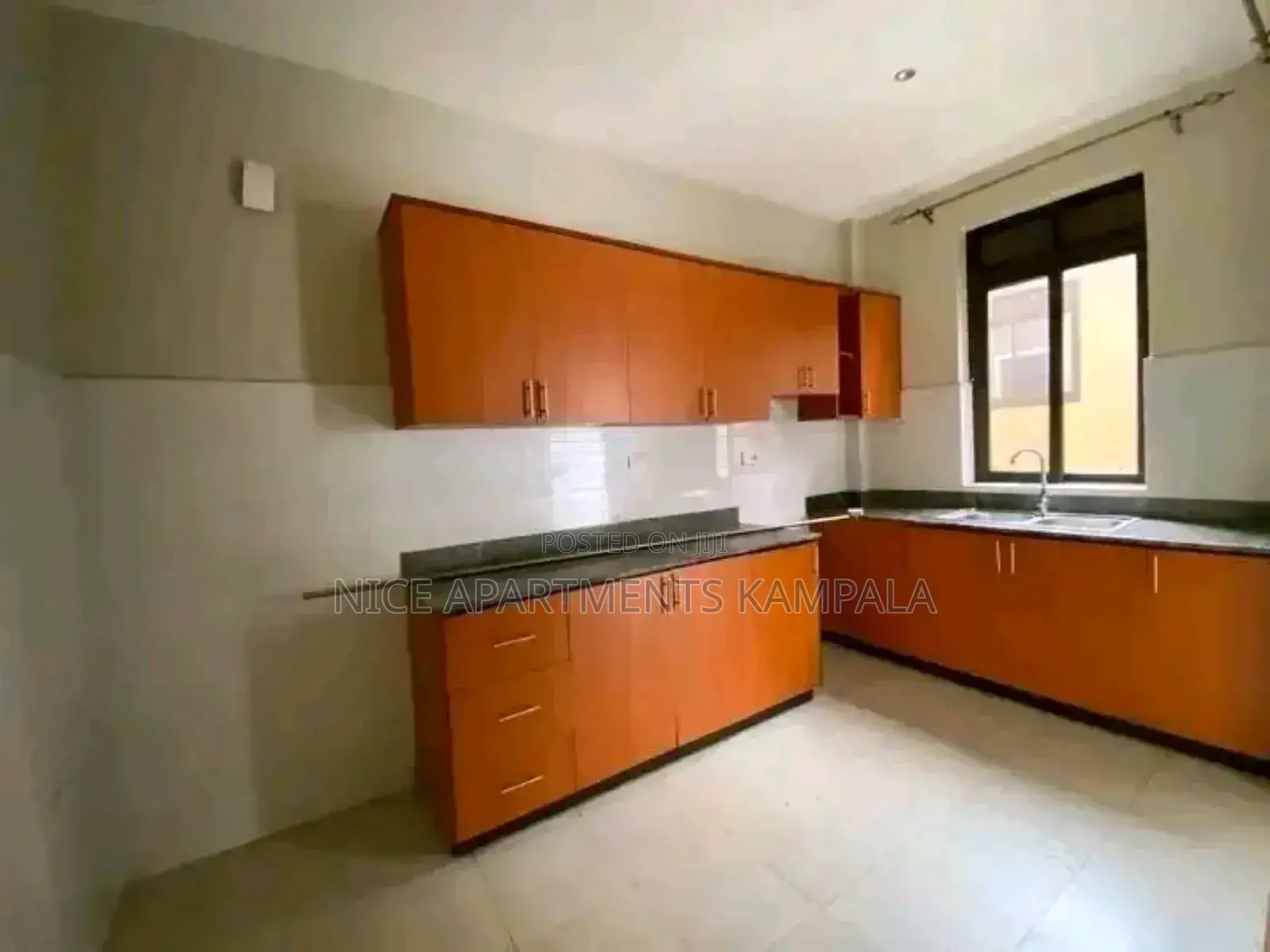 4bdrm Duplex in Bwebajja Akrite, Central Division for rent