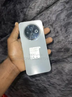 New Tecno Spark 30C 128 GB Silver