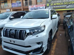 Toyota Land Cruiser Prado 2022 White