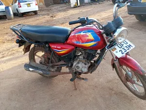 Bajaj Boxer 125 2022 Red