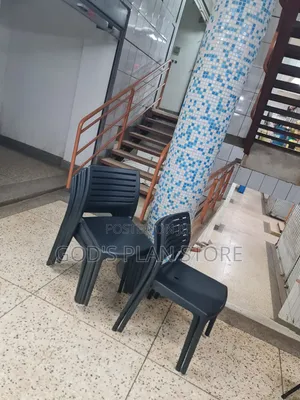 Moderate Outdoor Indoor Plastic Chairs for Garden Beach Bar Hotels