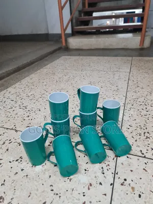 Visitor Plastic Drinking Cups 12pc