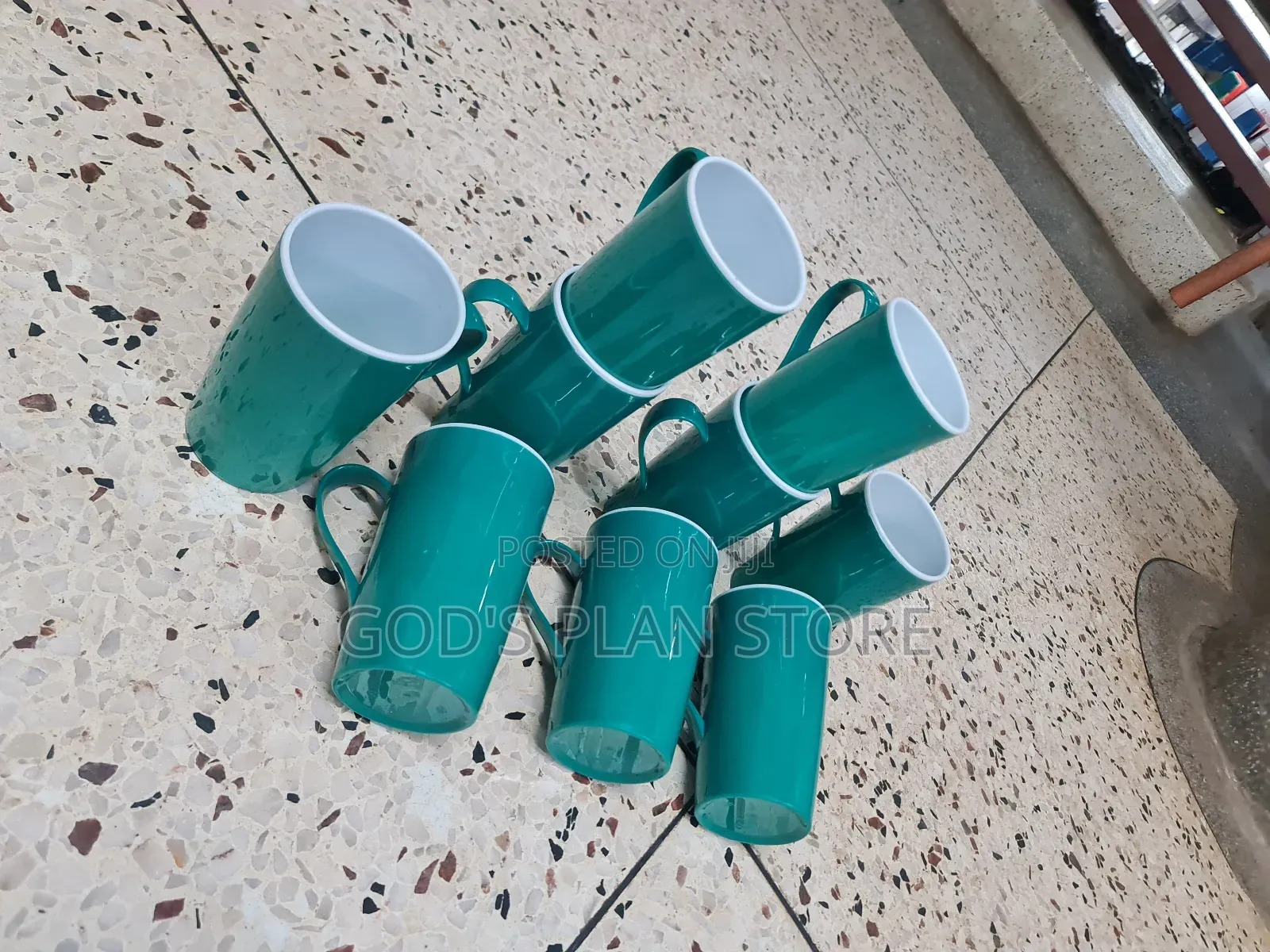 Visitor Plastic Drinking Cups 12pc