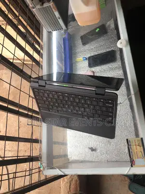 Laptop Lenovo 300e 4GB Intel Core I3 SSD 128GB