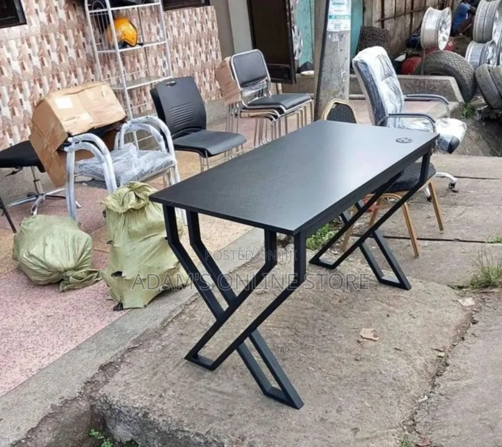 Metallic Office Table Desk in Black Colour
